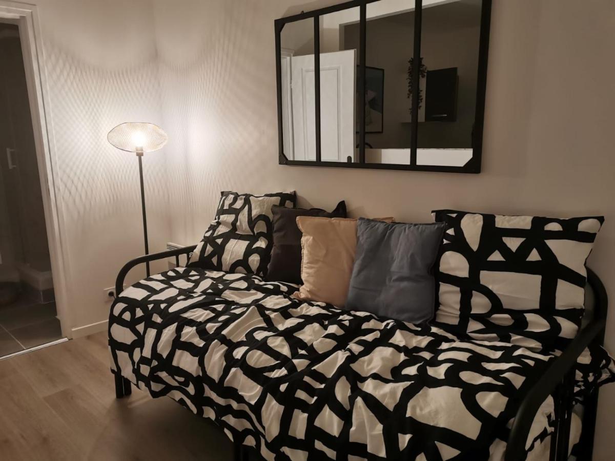 Apartament Studio Cosy Et Renove A 2 Pas Gare Reims Centre - Rue Zewnętrze zdjęcie