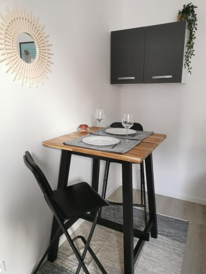 Apartament Studio Cosy Et Renove A 2 Pas Gare Reims Centre - Rue Zewnętrze zdjęcie