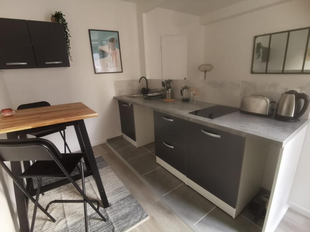 Apartament Studio Cosy Et Renove A 2 Pas Gare Reims Centre - Rue Zewnętrze zdjęcie